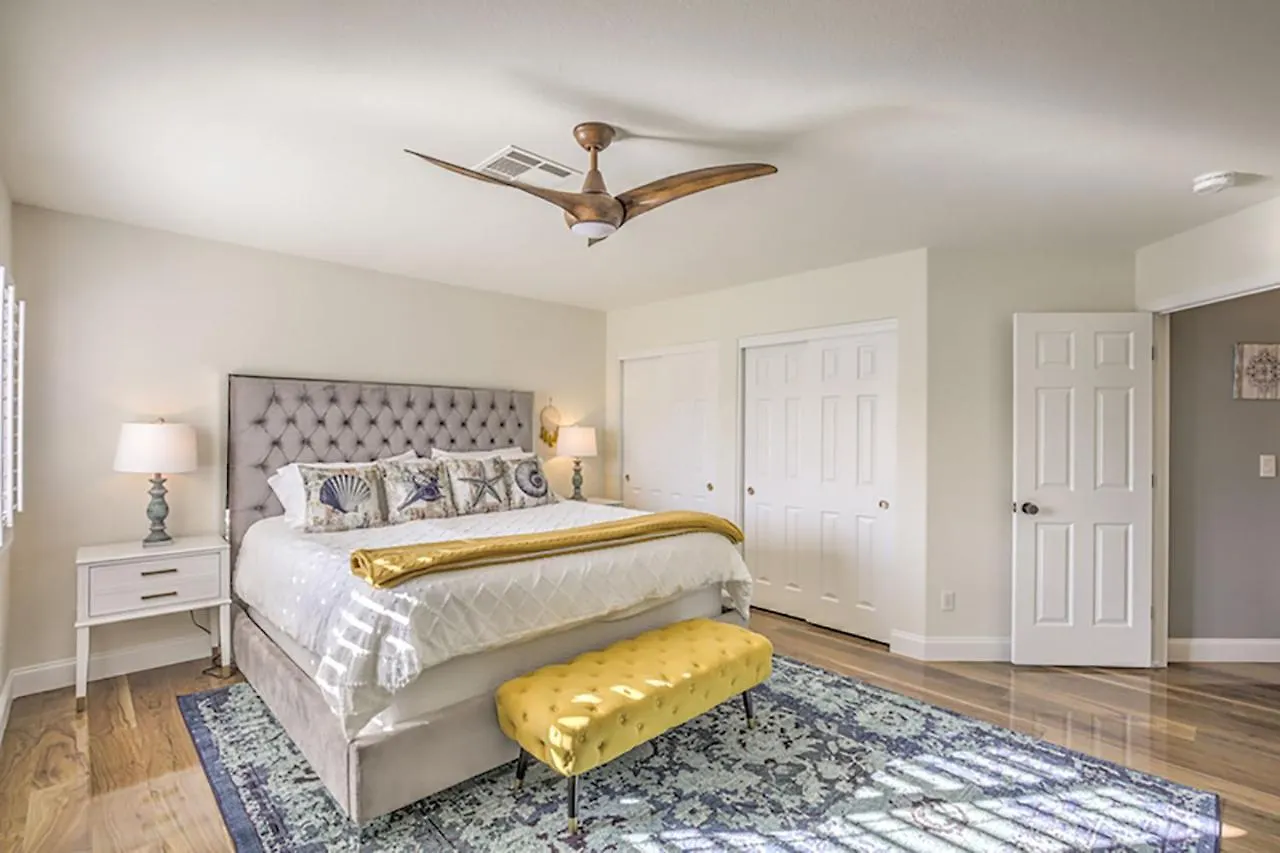 Holiday home Buddha Gem, Central 6 Bed Room Luxury Home With Pool Hot Tub Game Room And Much More Las Vegas United States