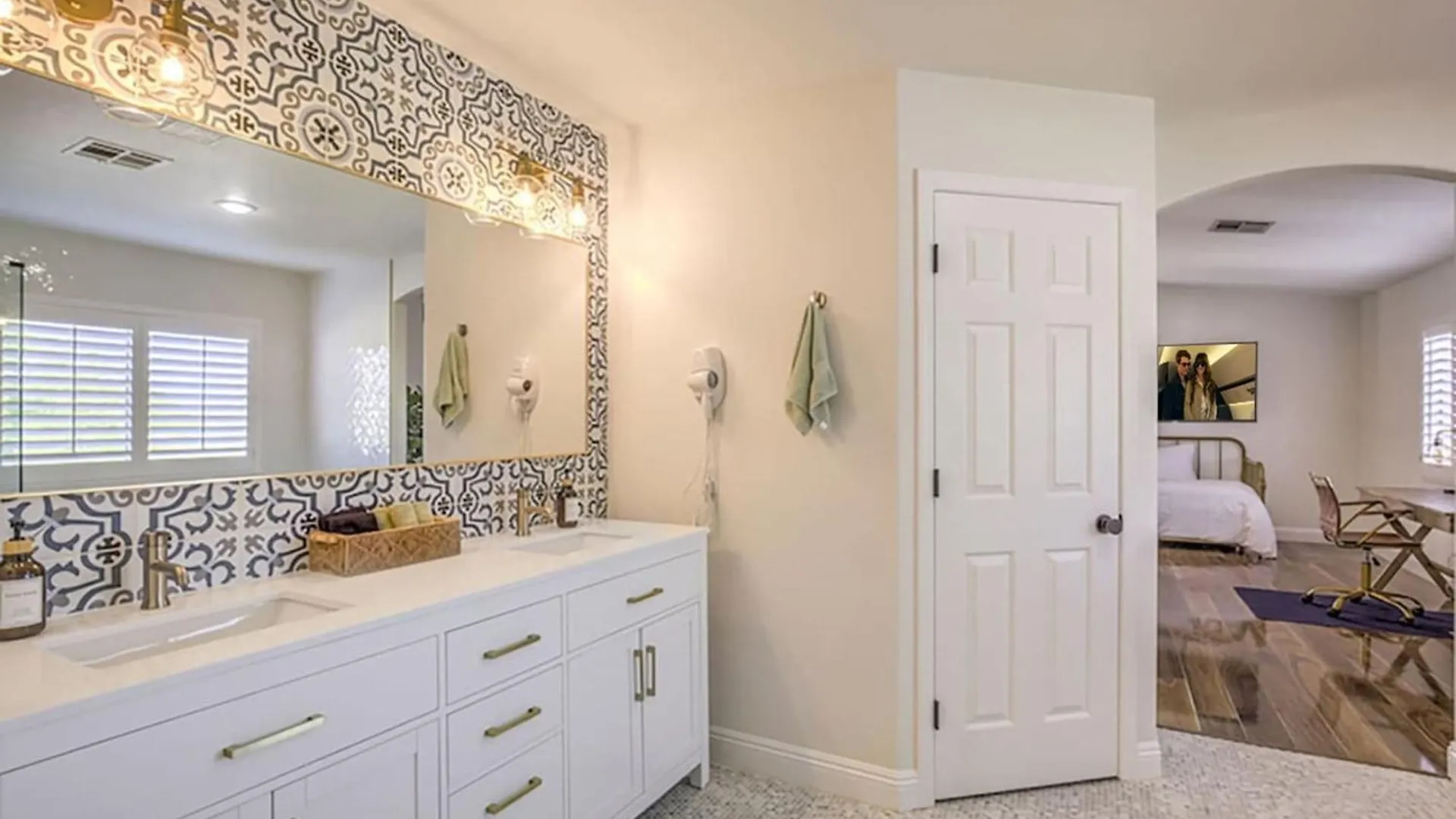 Holiday home Buddha Gem, Central 6 Bed Room Luxury Home With Pool Hot Tub Game Room And Much More Las Vegas United States